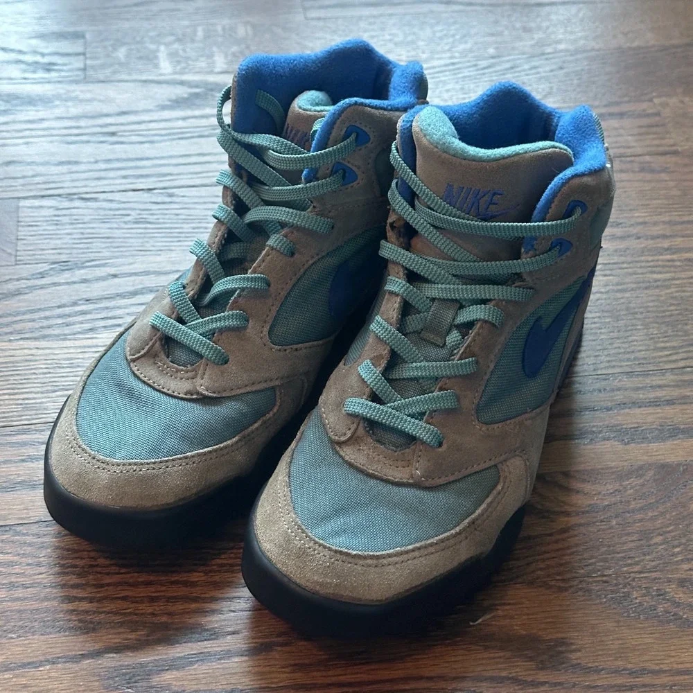 Nike ACG Caldera Vintage Womens Suede Boots Blue Grey Hiking 920305-SE 7.5